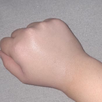 Deneme Ürünündeki Parlaklık Satın Aldığım BB Kremde Yok