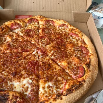 Domino's Göztepe Çemenzar Şubesi Yanlış Ve Eksik Sipariş, Hijyen Sorunu Ve İade Reddi