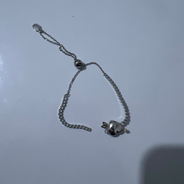 Swarovski Bileklik İki Gün İçinde Kırıldı, Mağaza Çözüm Sunmadı