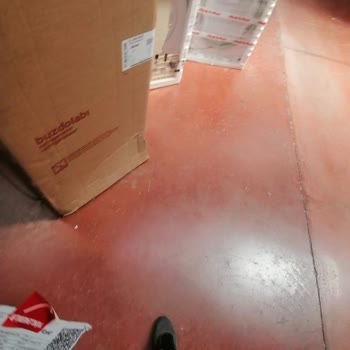 Hasarlı Dondurucu Değişimi Ve Ek 11 Bin Lira Fiyat Artışı Talebi