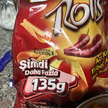 Şok Market Patos Rolls Cipsinde Siyah Yabancı Madde Bulunması