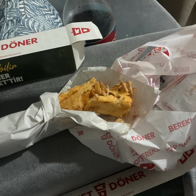 Bereket Döner Kupkuru Döner, Geciken Teslimat Ve İade Reddi: Tam Ücret İadesi Talebi