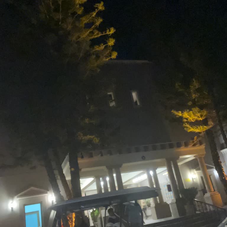 Magic Life Belek Otelinde Bellboyun Kaba Ve Küçümseyici Davranışı
