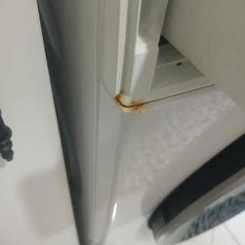 Siemens Kapak Paslanması Ve Garanti Dışı Ücretsiz Onarım Talebi