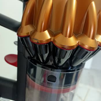 Dyson V16 Animal’da Boya Atması Ve Aparat Kırılması Servis Tarafından Ücretsiz Değişim Reddi