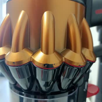 Dyson V16 Animal’da Boya Atması Ve Aparat Kırılması Servis Tarafından Ücretsiz Değişim Reddi