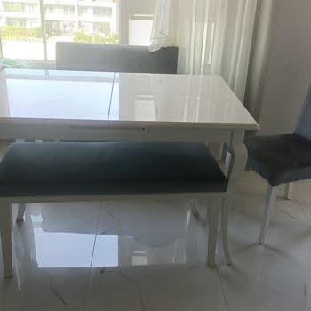 İstikbal Yemek Masasında Çatlama Ve Boya Çözülmesi Garanti Dışı Ücret Talebi