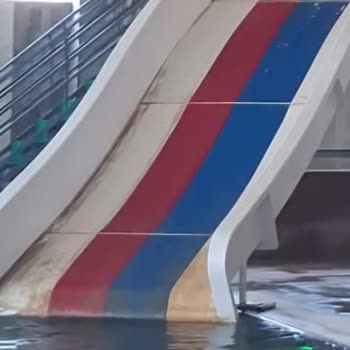 Hijyenik Olmayan Havuz Ve Teknik Arızalar Konaklamamızı Mahvetti