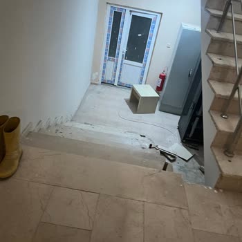 Yanıltıcı Reklamla Lüks Otel Gerçekte Şantiye Ve Güvenlik Riski