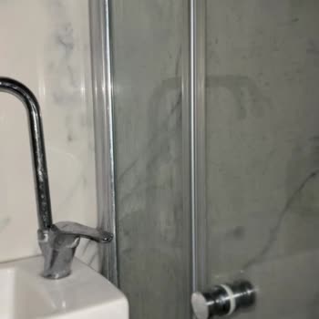 Ayvalık Stone Hill Otel’de Hijyen Ve Personel Eksikliği Nedeniyle Tam İade Talebi