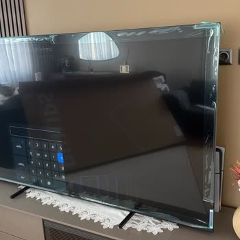 Kırık Ekranlı Televizyon İçin Hızlı Değişim Talebi