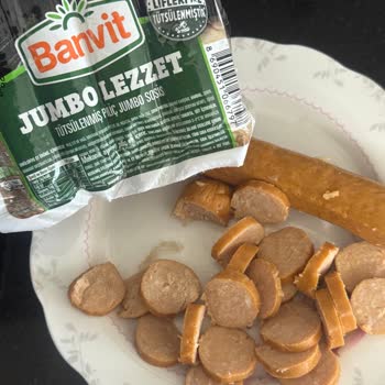 Banvit Jumbo Sosisinde Plastik Parça Bulundu: Hijyen Ve Güvenlik Endişesi