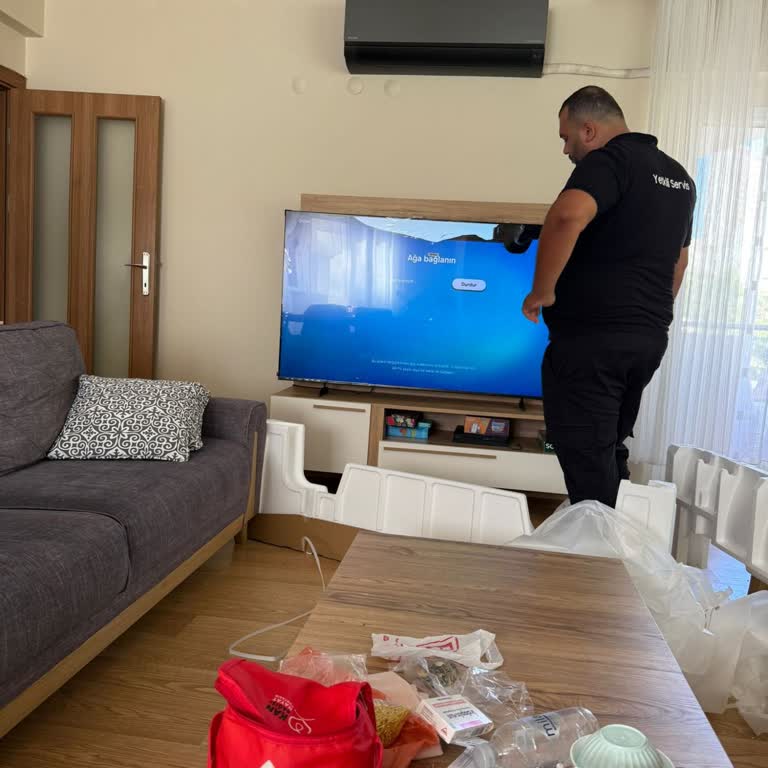 Kırık Televizyon Değişimi Gecikiyor