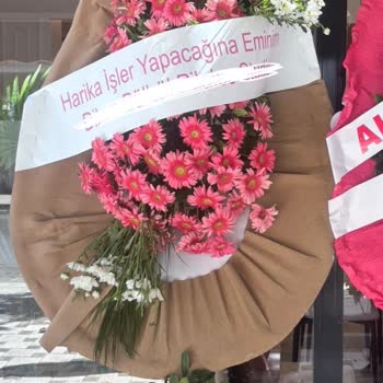 Çelenk Görseliyle Uyuşmuyor Ve Otomatik Onay Sorunu
