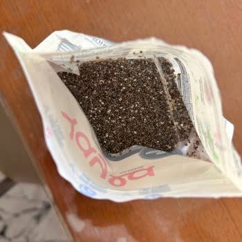 Yayla Chia Tohumu Paketi İçinde Kelebekler Gıda Güvenliği Endişesi