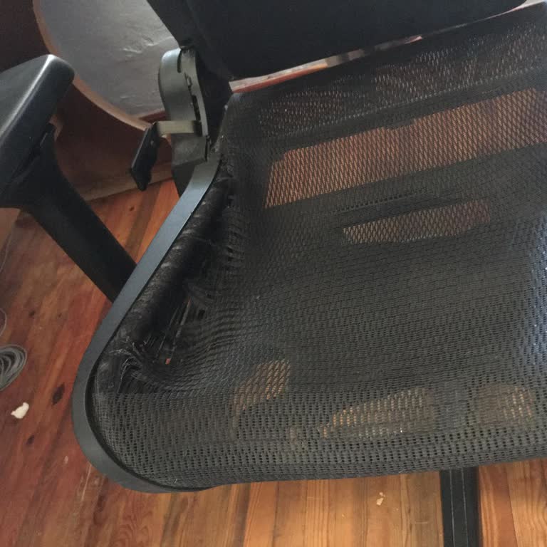 Dxracer.com.tr Koltuk Şu An Neredeyse Oturulamaz Hale Geldi