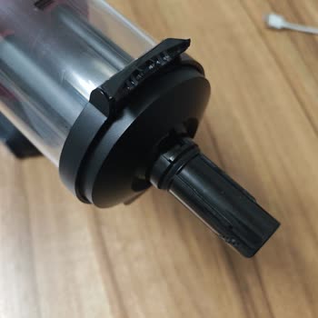 Dyson V16 Şarjlı Süpürgede Toz Haznesi Kapağının Kırılması Ve Garanti Reddi