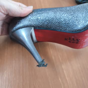 Serdar Kundura (Eskişehir) Ayakkabıda Deri Dökülmesi Ve Mağazanın Umursamaz Cevabı