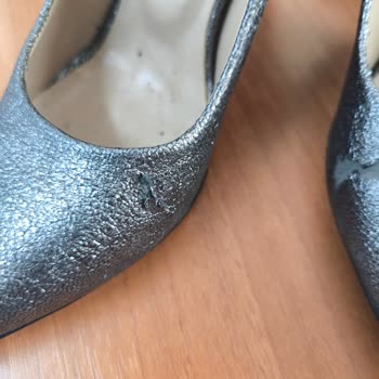 Serdar Kundura (Eskişehir) Ayakkabıda Deri Dökülmesi Ve Mağazanın Umursamaz Cevabı