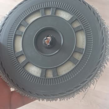 Dream L-40 Robot Süpürge Paspas Tutucusu Kırıldı, Servis Cevapsızlığı Mağdur Ediyor