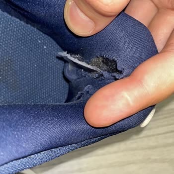 Nike Ayakkabısında Üretim Hatası: Kırılan Arka Parça Ve Rahatsız Edici Ses