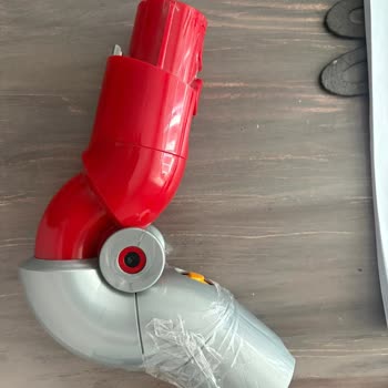 Dyson V12 Mobilya Adaptöründe Kırılma, Garanti Kapsamı Talebi