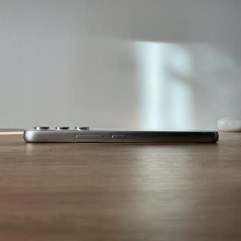 Garanti Süresi Dışı Batarya Şişmesi Ve Kasa Açılmasıyla Samsung Galaxy A54 Üretim Sorunu