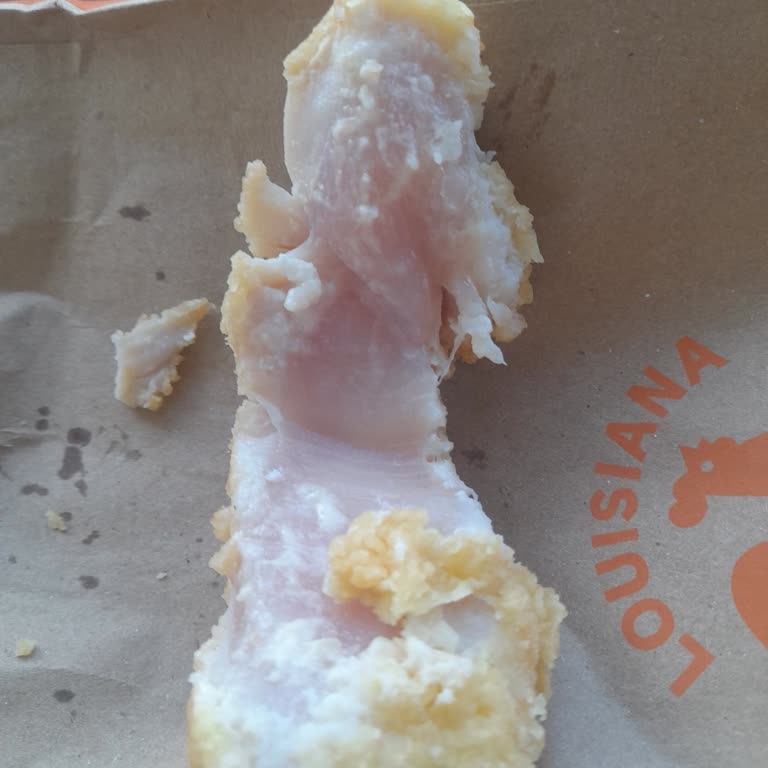 Popeyes Şubesinde Çiğ Tavuk Ürünü İçin İade Talebi