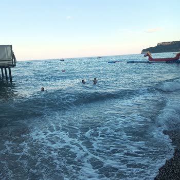 Rox Resort Hotel Hem Deniz Hem Oda Koşulları Nedeniyle Ciddi Şekilde Mağdur Olduğumuzu Düşünüyorum