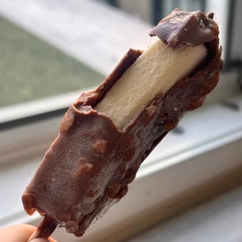 Magnum Badem Dondurmasında Bozulmuş Çikolata Kaplaması Ve Kalite Sorunu