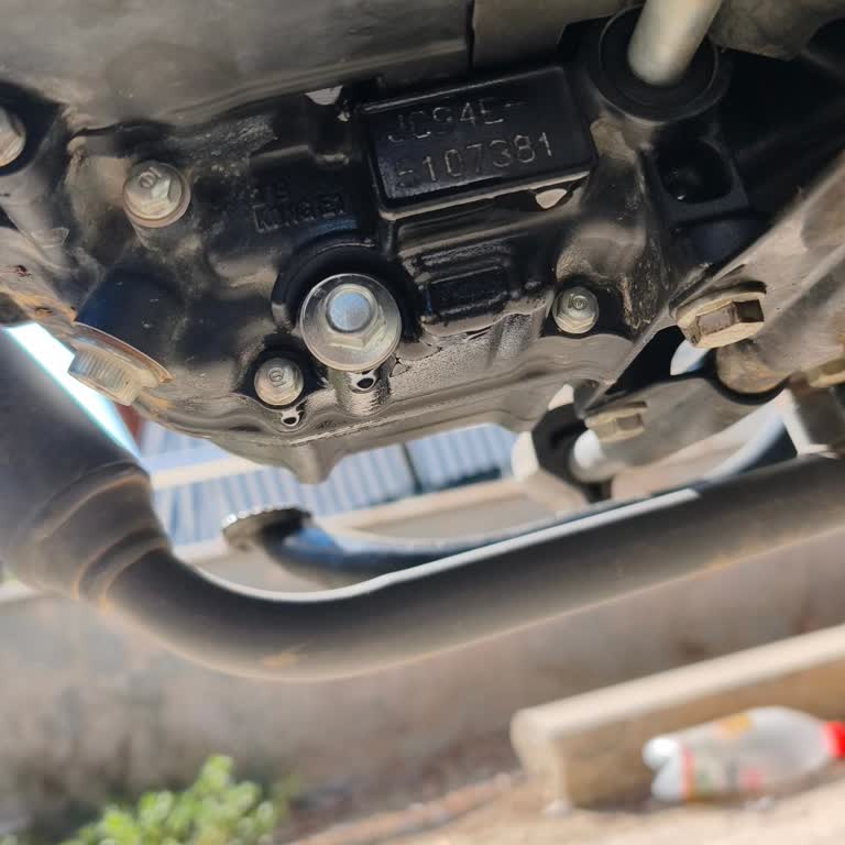 Garanti Kapsamındaki Honda CB125F Motosikletimde Yağ Kaçağı Ve Servis İlgisizliği