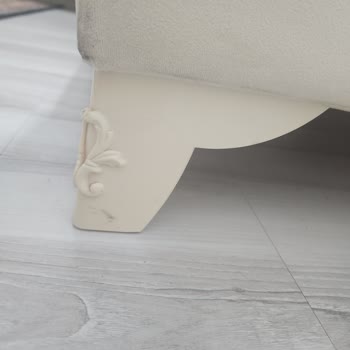 İstikbal Romantik Yatak Odası Takımında Plastik Parçalar Sararıyor, Ücretsiz Değişim Talebi