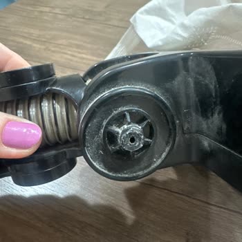 İnovator 6158 Dikey Süpürge Hortumu Yırtıldı Garanti Kapsamı Reddedildi