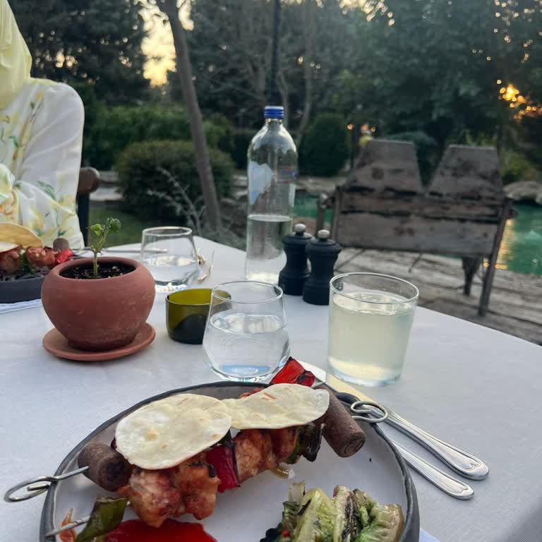 Grandma’s Wonderland Tesettürlü Kızlar İçeri Almadı