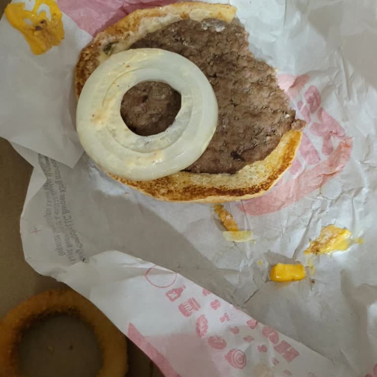 Yanlış Şubeye Yönlendirilen Ve İçeriği Hatalı Burger Siparişim İçin Ücret İadesi Talebi