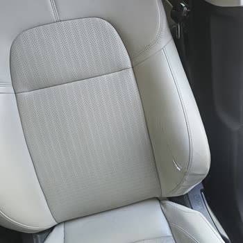 Garanti Biten Honda Civic Deri Koltuğunda Çatlama İçin İyi Niyet Garantisi Talebi