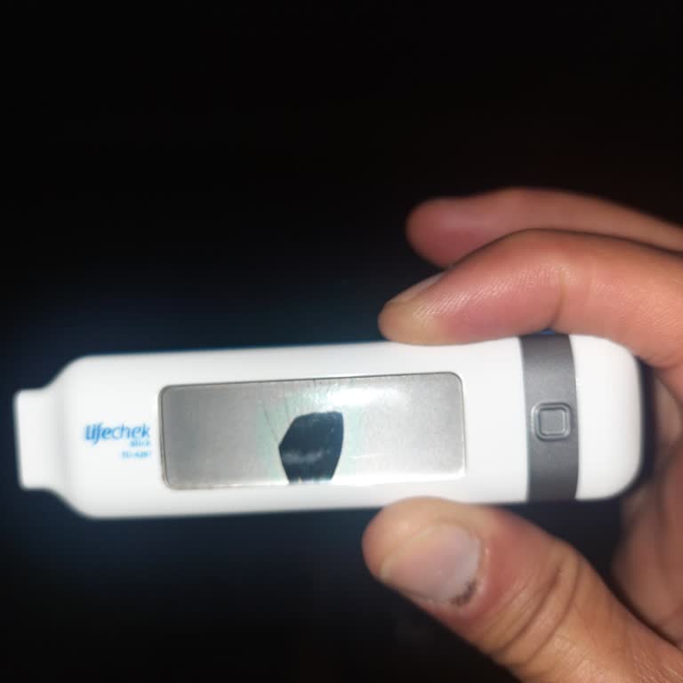 Lifechek Şeker Ölçüm Cihazı Ekran Karardı, Hızlı Tamir Veya Değişim İsteği
