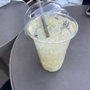 Kahve Dünyası’nda Buzla Dolu Latte Şikayeti Ve İade Talebi