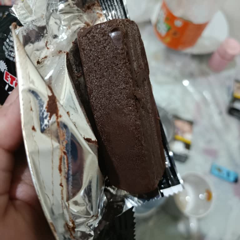 Eti Karam Gurme Çikolatasında Beyaz Pütürcük Ve Kötü Koku Sorunu