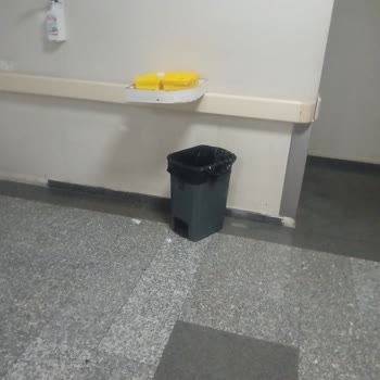 Antalya Kepez Devlet Hastanesi Acil Servisinde Ciddi Hijyen Sorunları