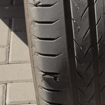 Continental Orijinal Lastiklerde Tabanda Kopma Ve Düzensiz Yıpranma, Garanti Değişim Talebi