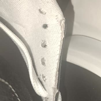Kusurlu Gelen Vans Ayakkabı Ve Satıcıdan Hiç Geri Dönüş Yok