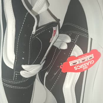 Kusurlu Gelen Vans Ayakkabı Ve Satıcıdan Hiç Geri Dönüş Yok