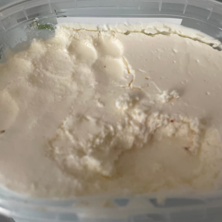 Altunbilekler İçim Kaymak Lor Peynir Kıvamında Ve Sulu