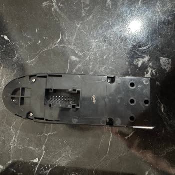 Enva Otomotiv'den Aldığım BMW Katlanır Ayna Tuş Takımı Yanlış Gönderildi Ve Satıcı Tehdit Etti