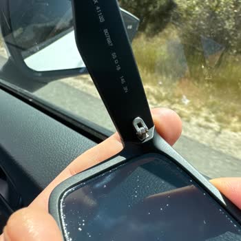 Opmar Mağazası Armani Güneş Gözlüğünde Erken Cam Bozulması Ve Garanti Reddi