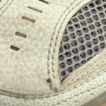 Skechers Ayakkabısındaki Dikiş Atması Mağaza Reddine Karşı Tüketici Şikayeti