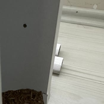 Koçtaş'ta Hasarlı Gardırop Kapakları Ve Montaj Gecikmesi