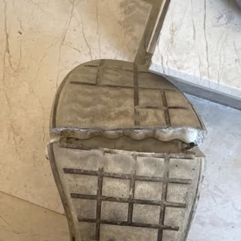 Boyner'den Aldığım Calvin Klein Ayakkabısı Kısa Sürede Ayrıldı Ve İade Talebim Cevap Bekliyor