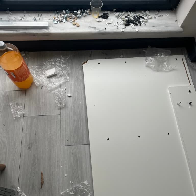 Kırık Gardırop Ve Düğün Öncesi Acil Değişim İsteği